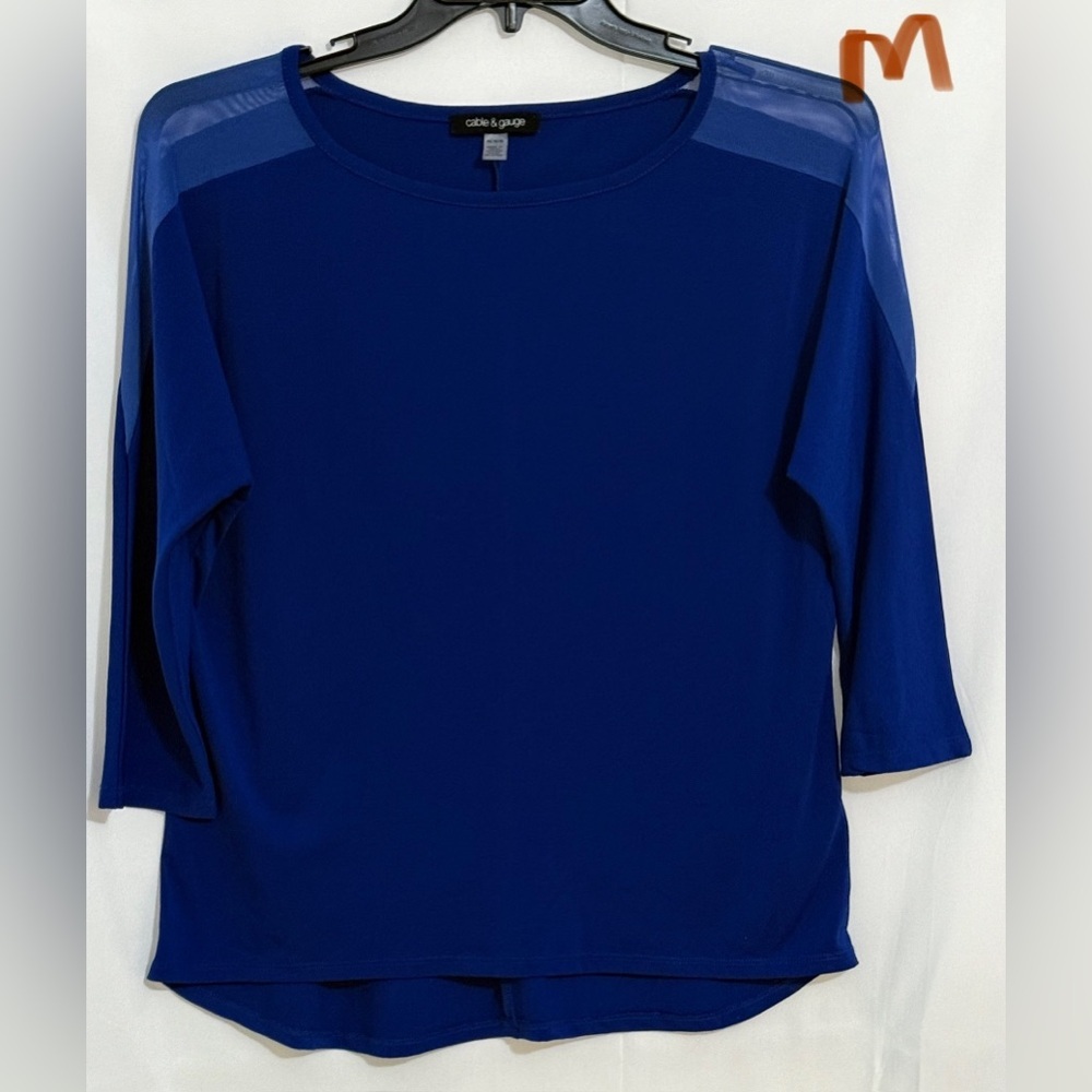 Cable & Gauge Blue Blouse Elegant and Versatile